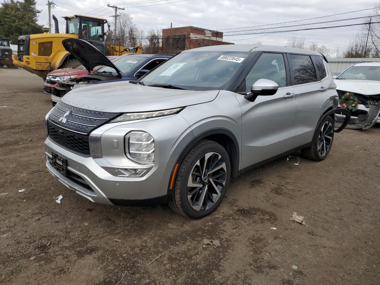 Автомобиль MITSUBISHI OUTLANDER SE 2022 | GrandCar