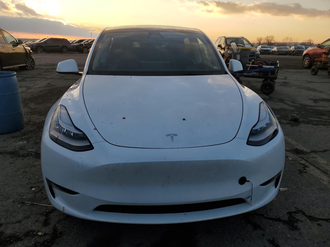 Автомобіль TESLA MODEL Y 2023 | GrandCar Автомобіль TESLA MODEL Y 2023 | GrandCar
