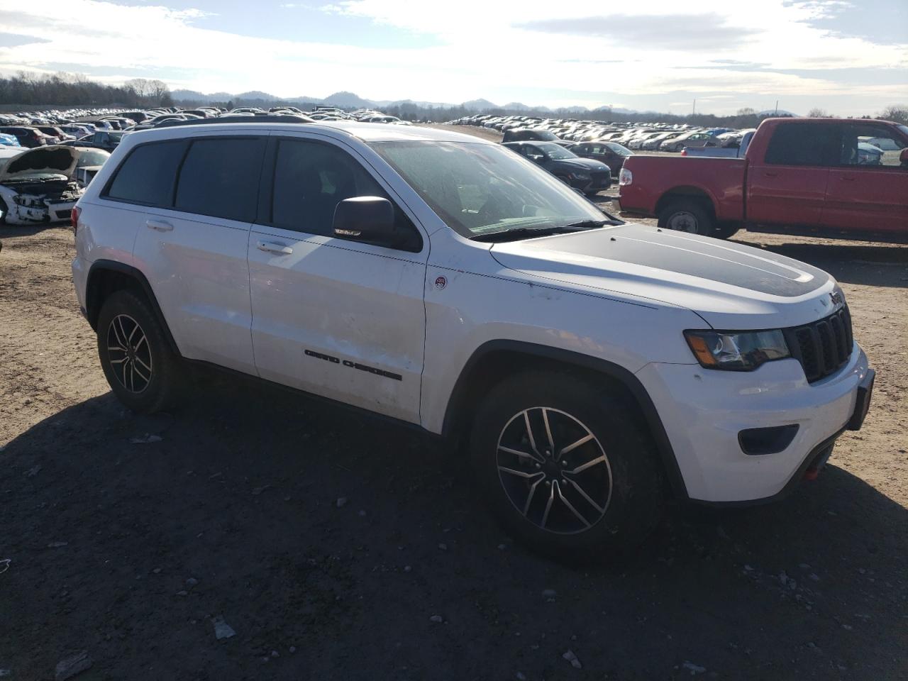 Автомобіль JEEP GRAND CHEROKEE TRAILHAWK 2019 | GrandCar Автомобіль JEEP GRAND CHEROKEE TRAILHAWK 2019 | GrandCar