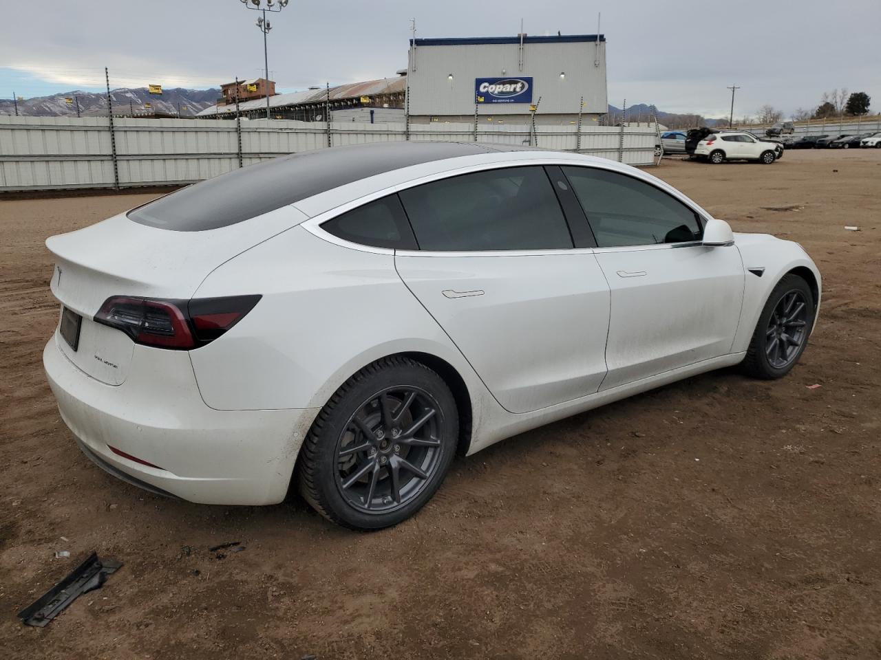 Автомобіль TESLA MODEL 3 2020 | GrandCar Автомобіль TESLA MODEL 3 2020 | GrandCar