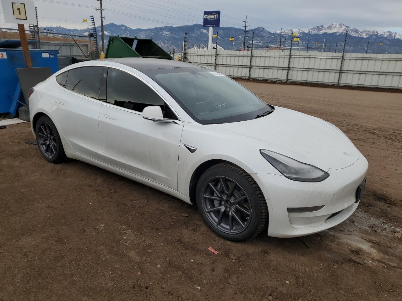 Автомобіль TESLA MODEL 3 2020 | GrandCar Автомобіль TESLA MODEL 3 2020 | GrandCar