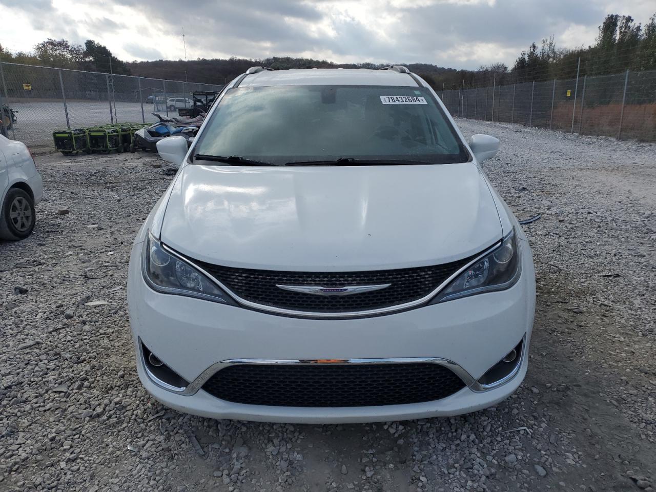 Автомобіль CHRYSLER PACIFICA TOURING L 2019 | GrandCar Автомобіль CHRYSLER PACIFICA TOURING L 2019 | GrandCar