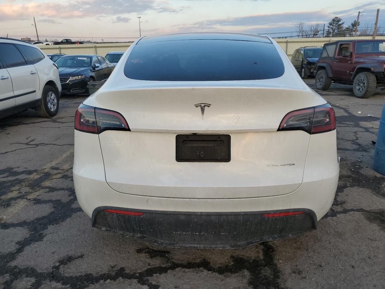 Автомобіль TESLA MODEL Y 2023 | GrandCar Автомобіль TESLA MODEL Y 2023 | GrandCar