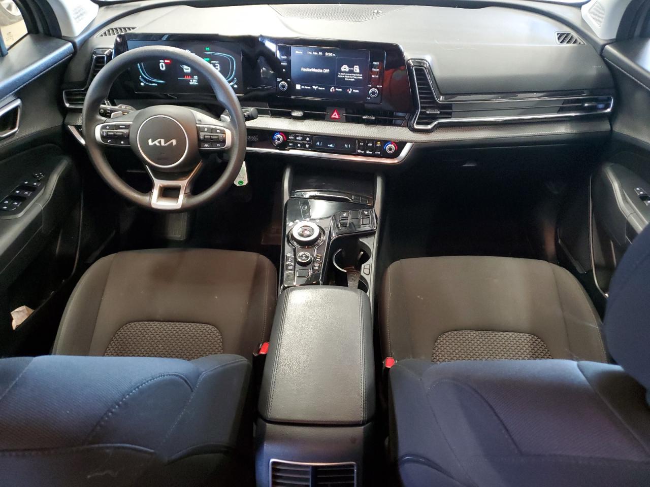 Автомобиль KIA SPORTAGE LX 2023 | GrandCar Автомобиль KIA SPORTAGE LX 2023 | GrandCar