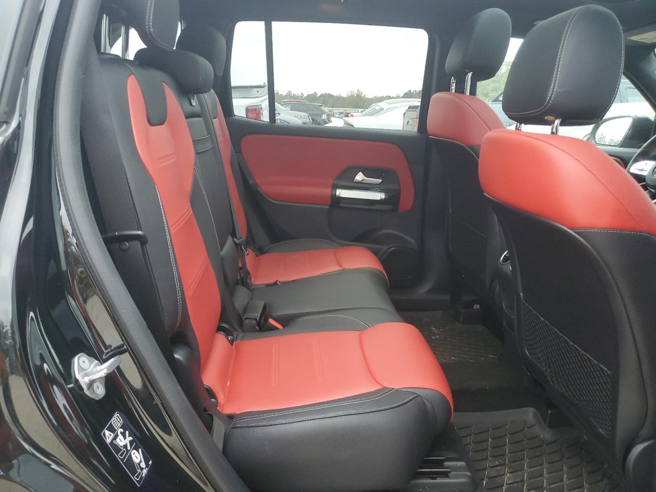 Автомобиль MERCEDES-BENZ GLB 250 2023 | GrandCar Автомобиль MERCEDES-BENZ GLB 250 2023 | GrandCar