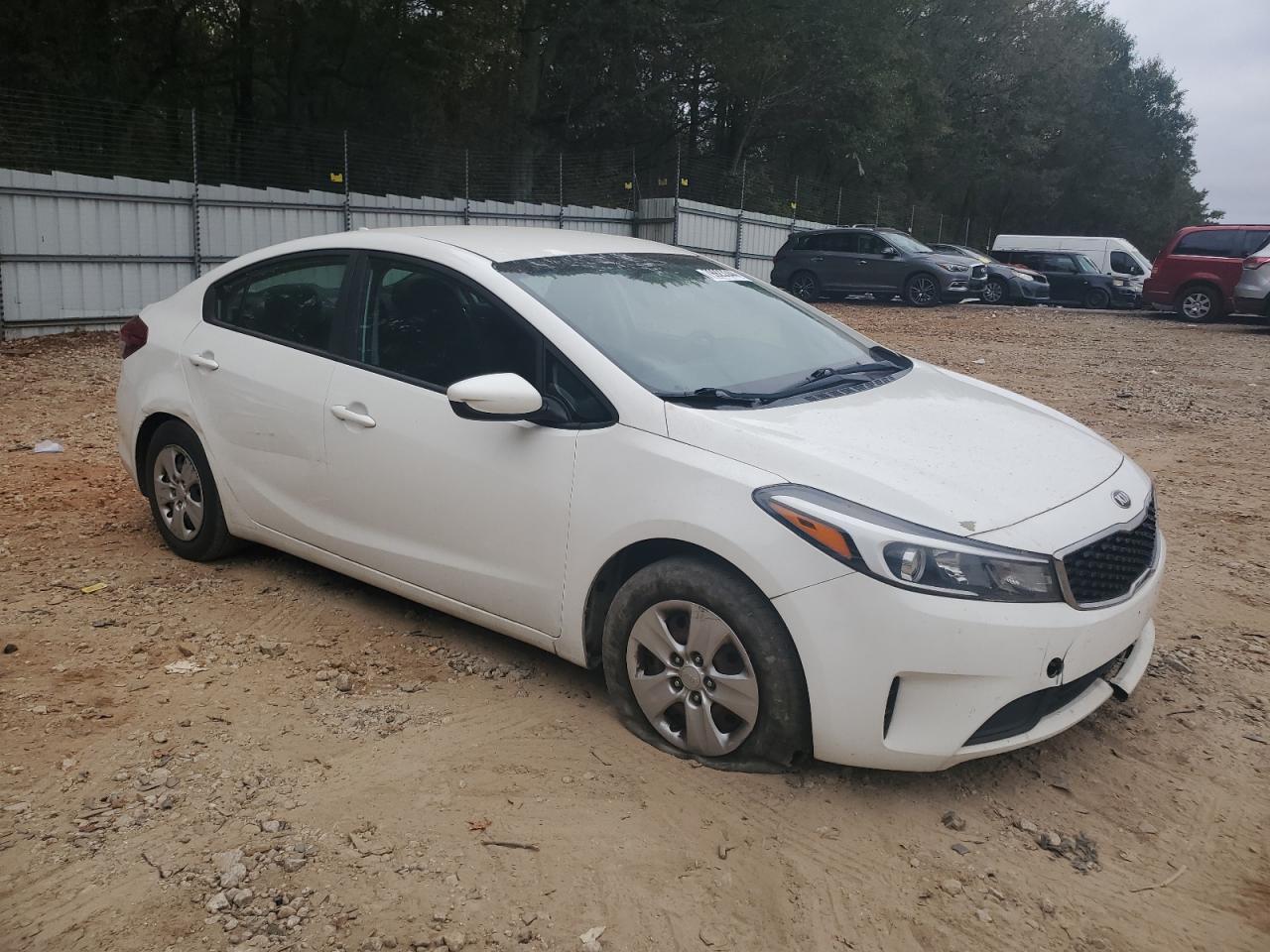 Автомобиль KIA FORTE LX 2017 | GrandCar