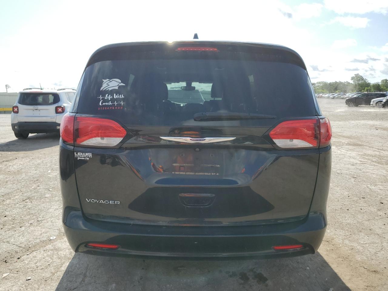 Автомобиль CHRYSLER VOYAGER LXI 2020 | GrandCar Автомобиль CHRYSLER VOYAGER LXI 2020 | GrandCar