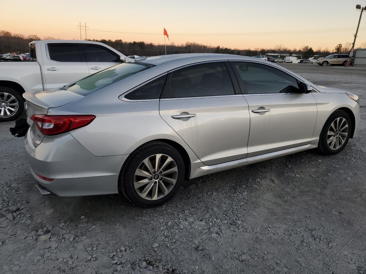 Автомобиль HYUNDAI SONATA SPORT 2015 | GrandCar Автомобиль HYUNDAI SONATA SPORT 2015 | GrandCar