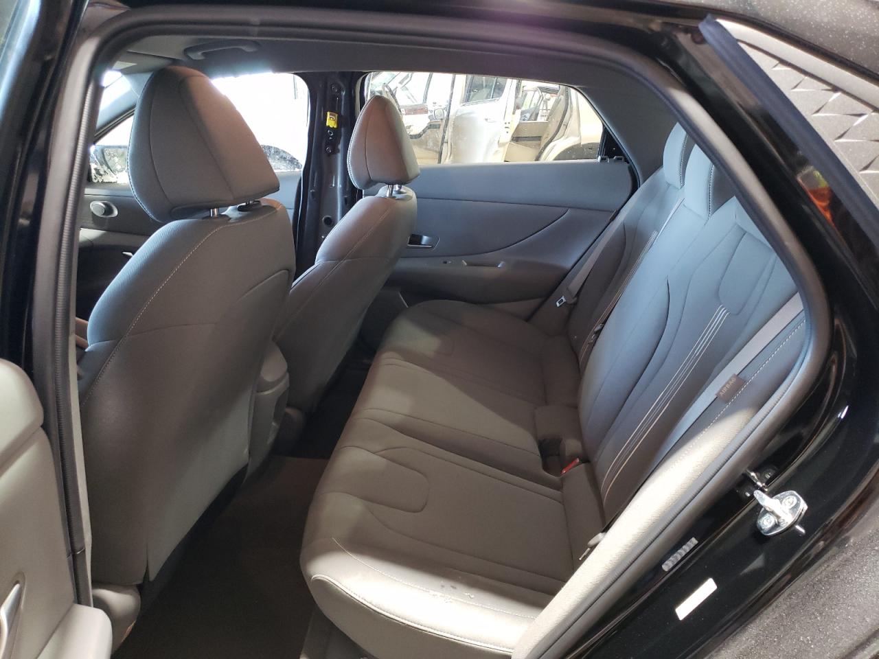 Автомобиль HYUNDAI ELANTRA SEL 2024 | GrandCar Автомобиль HYUNDAI ELANTRA SEL 2024 | GrandCar