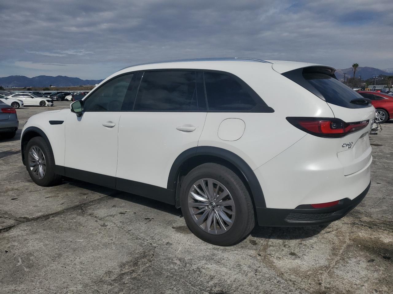 Автомобиль MAZDA CX-90 PREFERRED PLUS 2024 | GrandCar Автомобиль MAZDA CX-90 PREFERRED PLUS 2024 | GrandCar