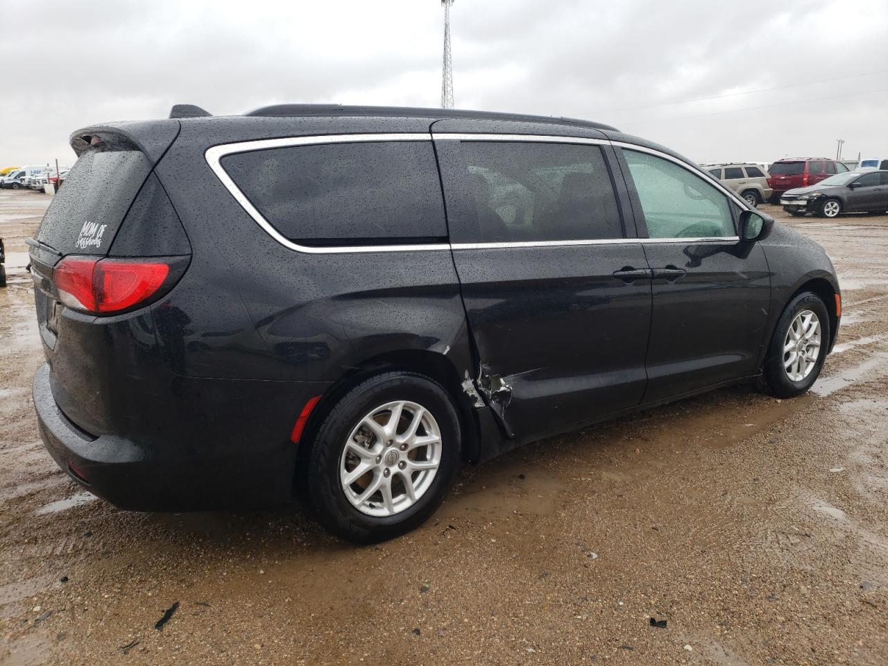 Автомобіль CHRYSLER VOYAGER LXI 2020 | GrandCar Автомобіль CHRYSLER VOYAGER LXI 2020 | GrandCar
