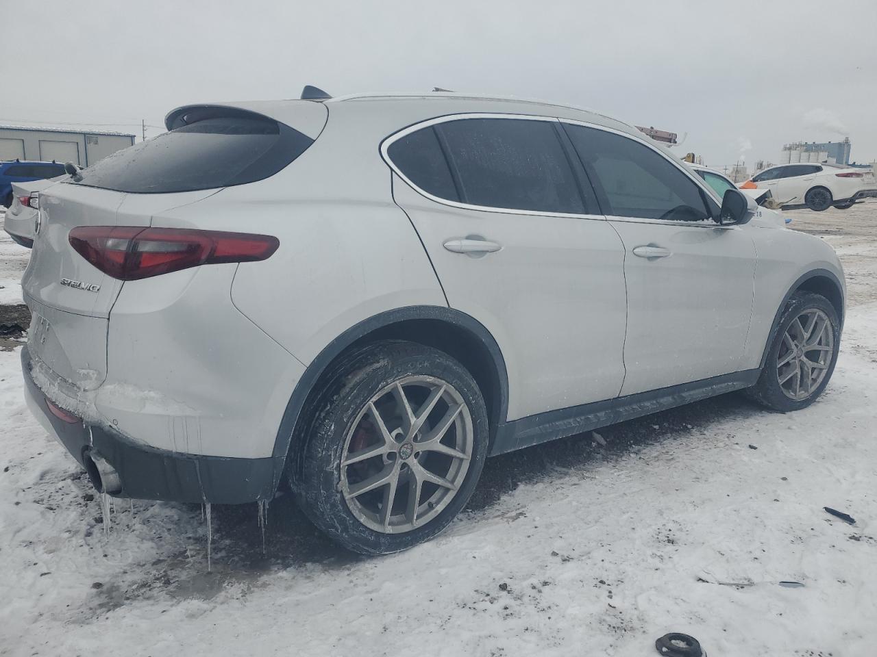 Автомобіль ALFA ROMEO STELVIO 2018 | GrandCar Автомобіль ALFA ROMEO STELVIO 2018 | GrandCar