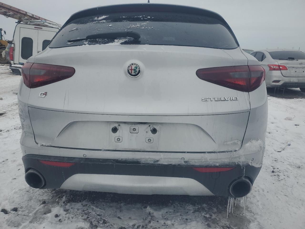 Автомобіль ALFA ROMEO STELVIO 2018 | GrandCar Автомобіль ALFA ROMEO STELVIO 2018 | GrandCar