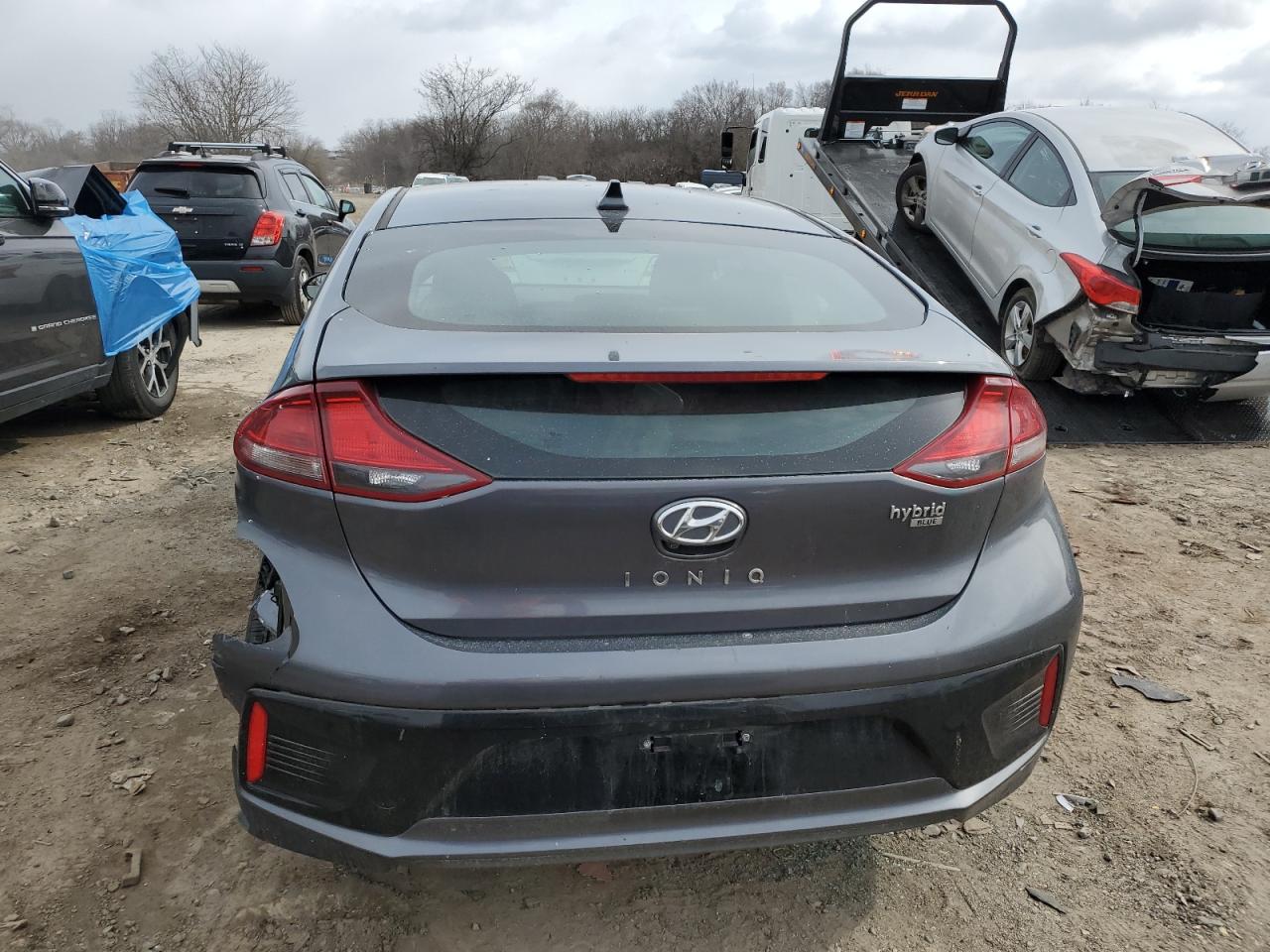 Автомобиль HYUNDAI IONIQ BLUE 2018 | GrandCar Автомобиль HYUNDAI IONIQ BLUE 2018 | GrandCar