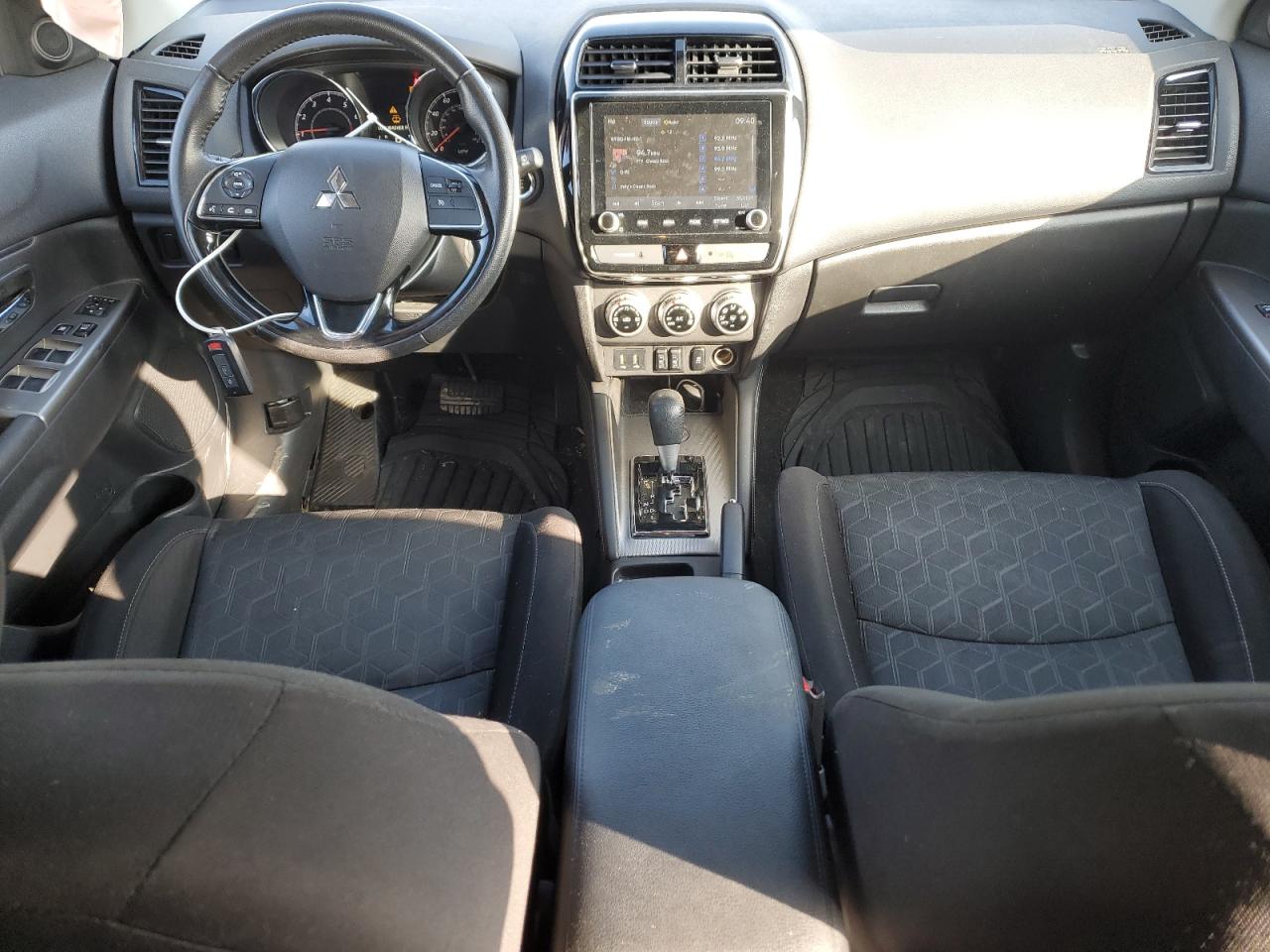 Автомобіль MITSUBISHI OUTLANDER SPORT SE 2020 | GrandCar Автомобіль MITSUBISHI OUTLANDER SPORT SE 2020 | GrandCar