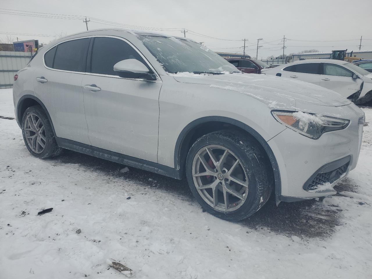 Автомобіль ALFA ROMEO STELVIO 2018 | GrandCar Автомобіль ALFA ROMEO STELVIO 2018 | GrandCar