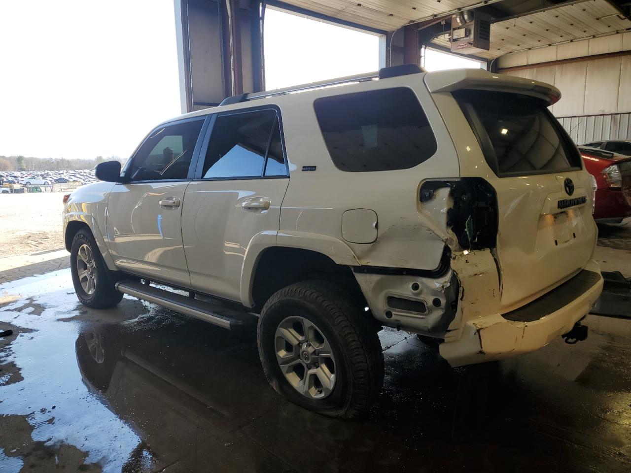 Автомобиль TOYOTA 4RUNNER SR5/SR5 PREMIUM 2024 | GrandCar Автомобиль TOYOTA 4RUNNER SR5/SR5 PREMIUM 2024 | GrandCar
