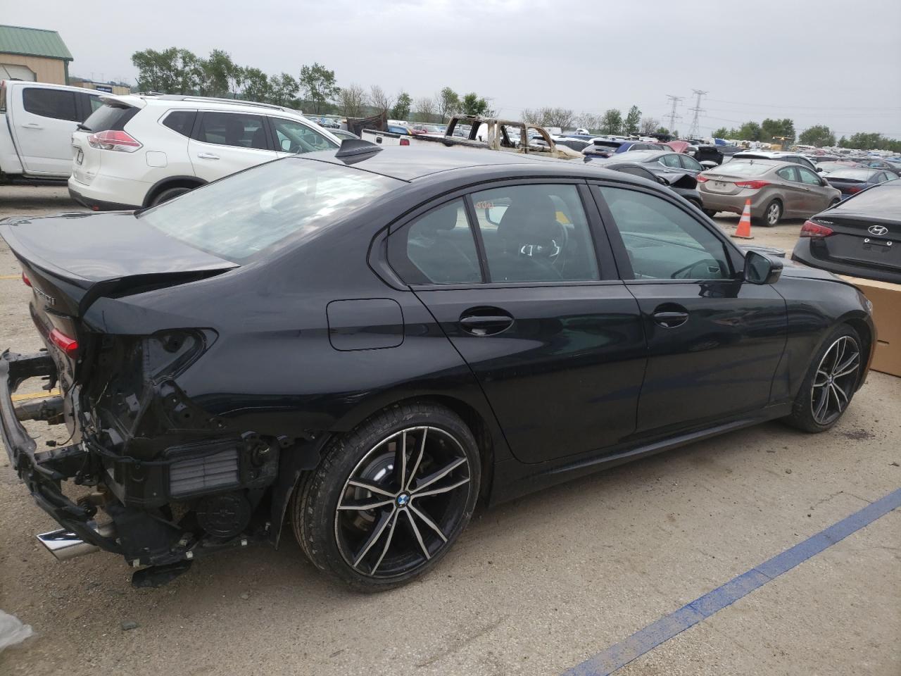 Автомобиль BMW 330XI 2019 | GrandCar Автомобиль BMW 330XI 2019 | GrandCar