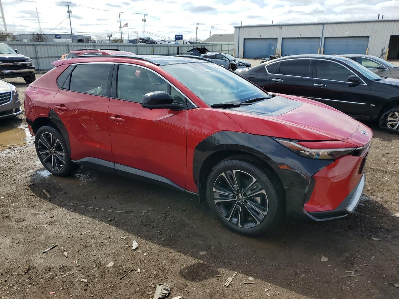 Автомобиль TOYOTA BZ4X XLE 2023 | GrandCar Автомобиль TOYOTA BZ4X XLE 2023 | GrandCar
