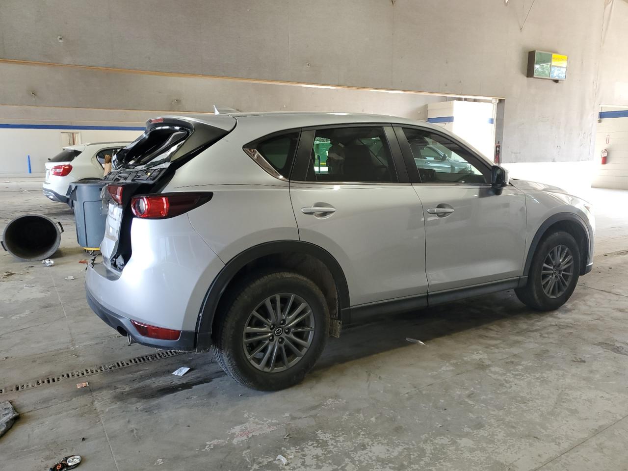 Автомобіль MAZDA CX-5 SPORT 2018 | GrandCar Автомобіль MAZDA CX-5 SPORT 2018 | GrandCar
