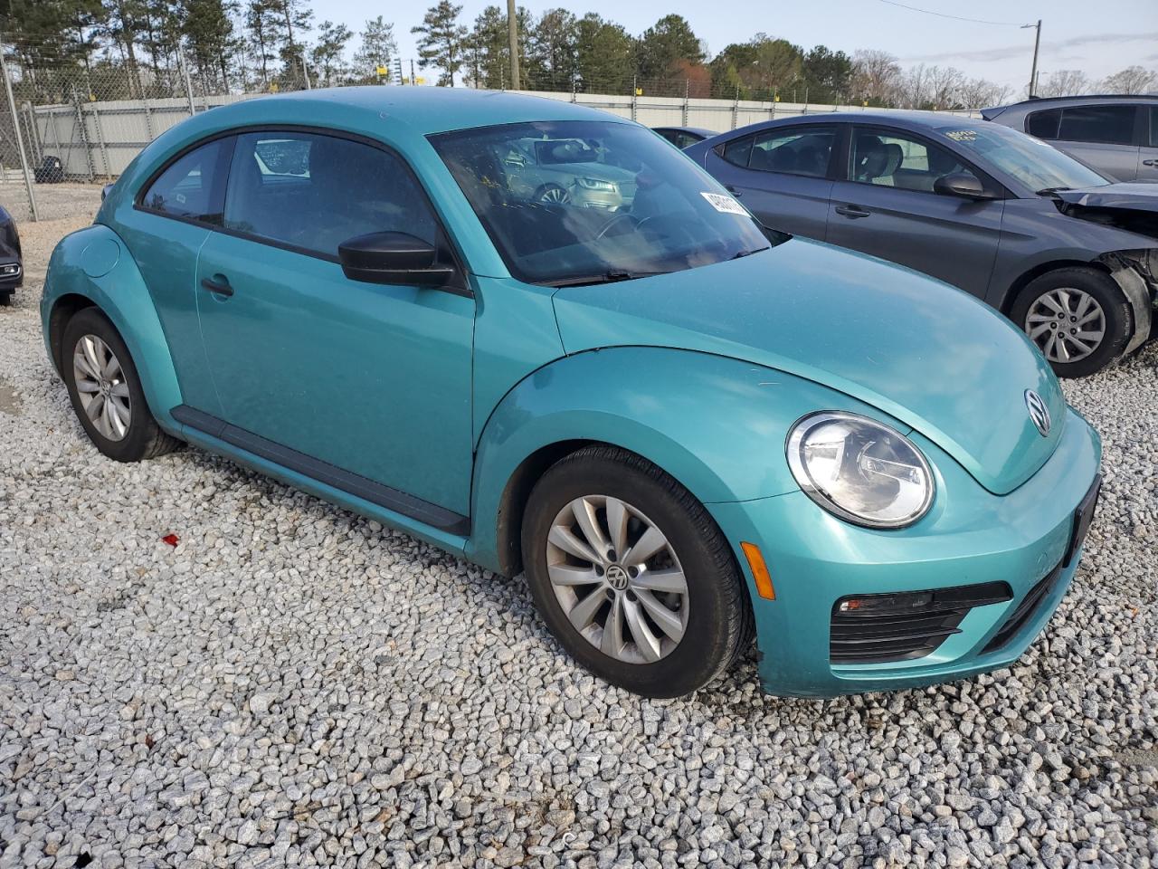 Автомобиль VOLKSWAGEN BEETLE S 2018 | GrandCar