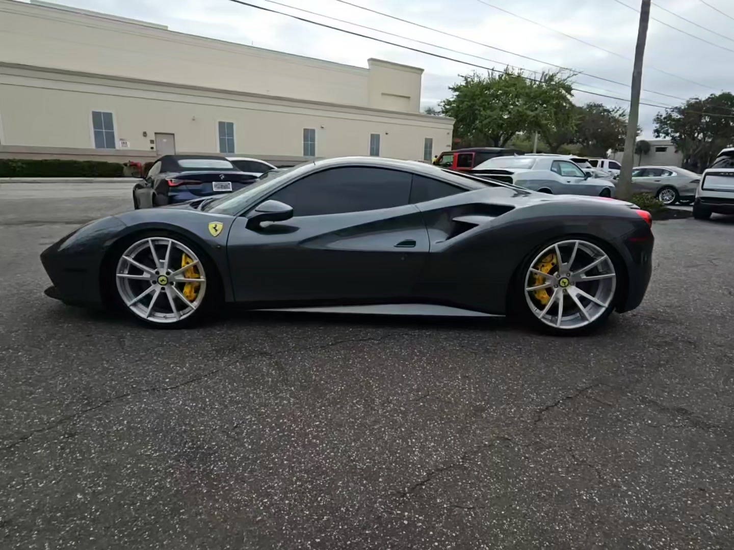 Автомобіль Ferrari 488 GTB Coupe 2018 | GrandCar Автомобіль Ferrari 488 GTB Coupe 2018 | GrandCar