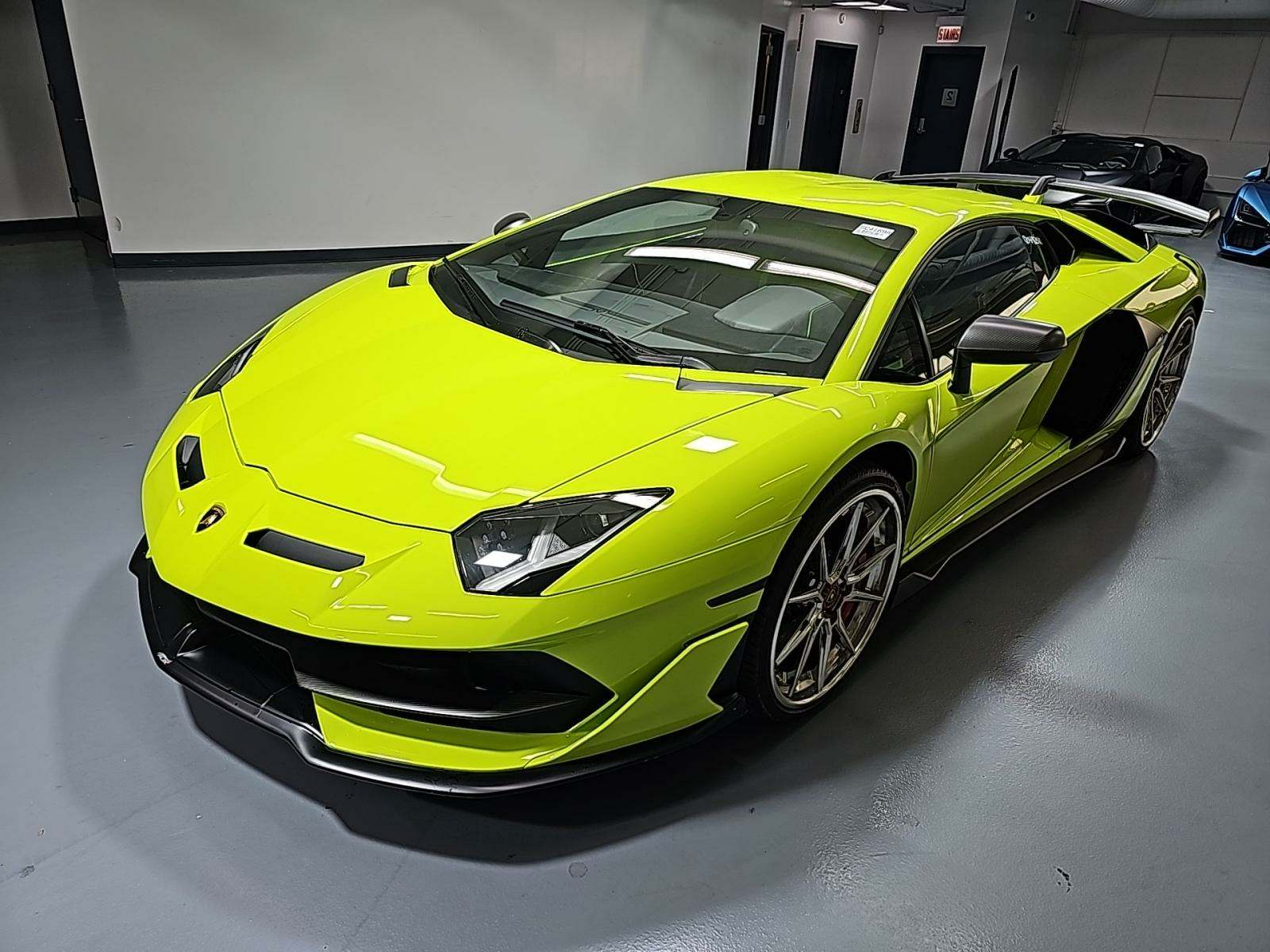 Автомобиль Lamborghini Aventador SVJ Coupe 2019 | GrandCar