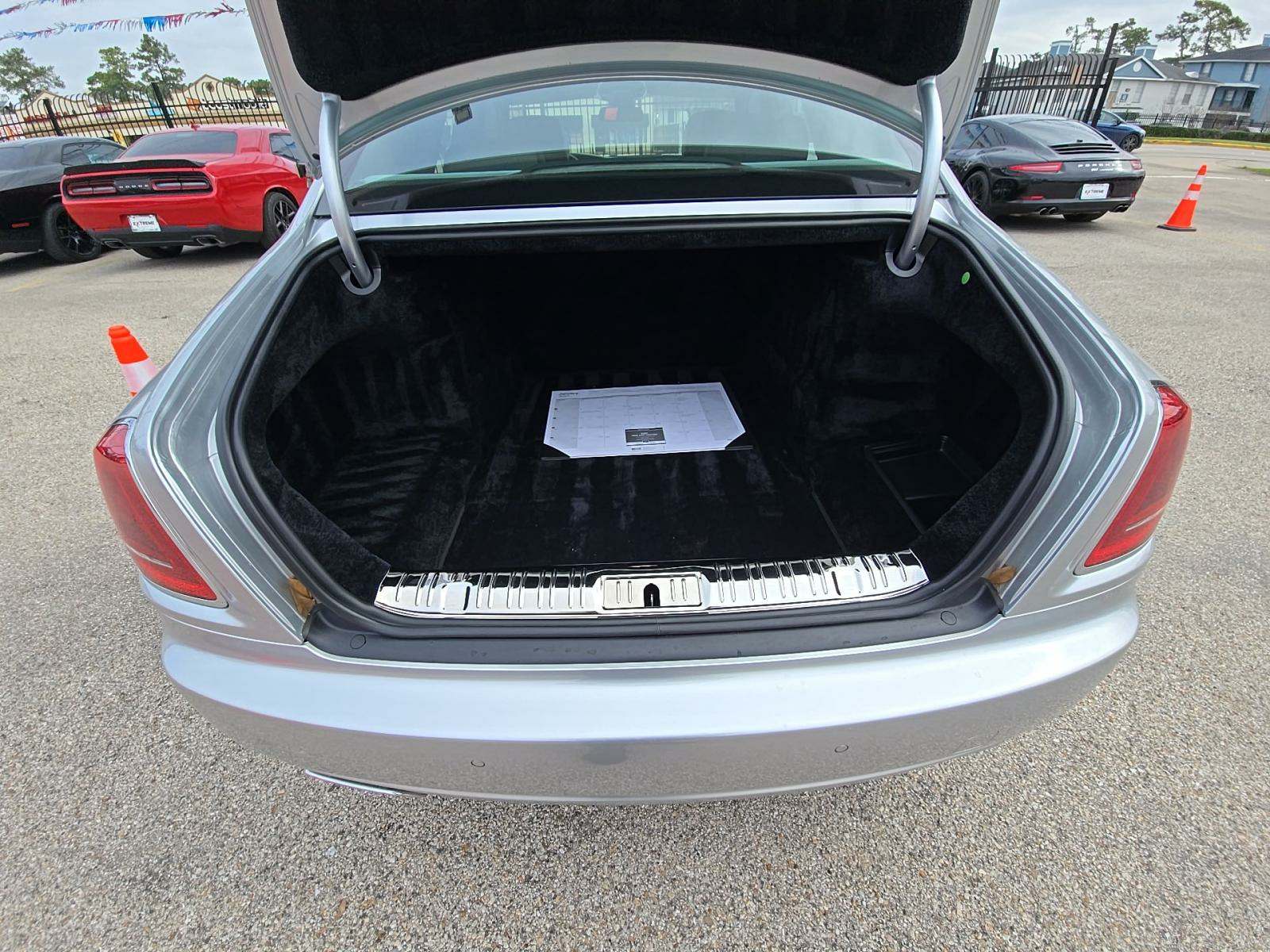 Автомобіль Rolls-Royce Ghost 2012 | GrandCar Автомобіль Rolls-Royce Ghost 2012 | GrandCar