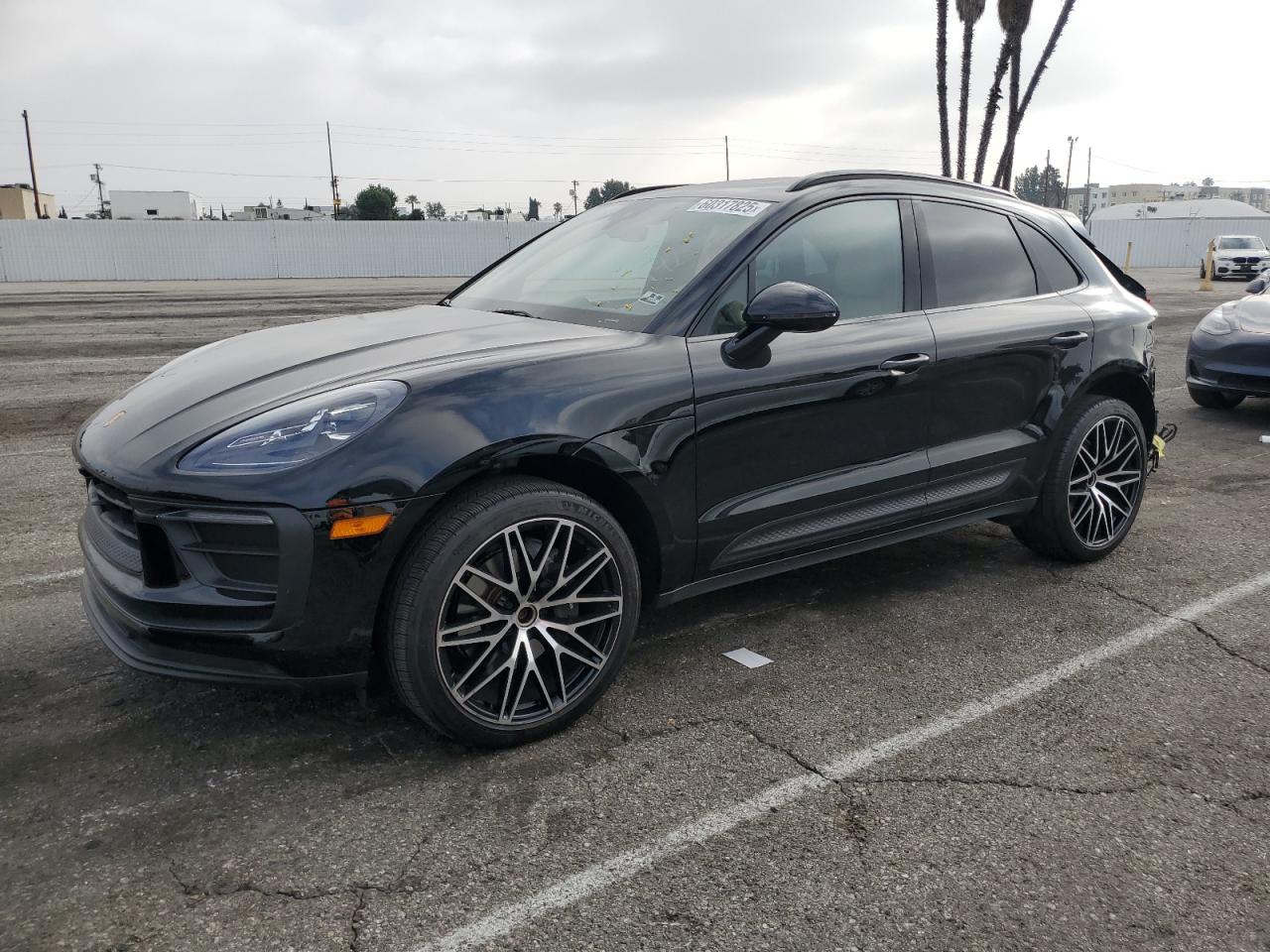 Автомобиль PORSCHE MACAN BASE 2023 | GrandCar