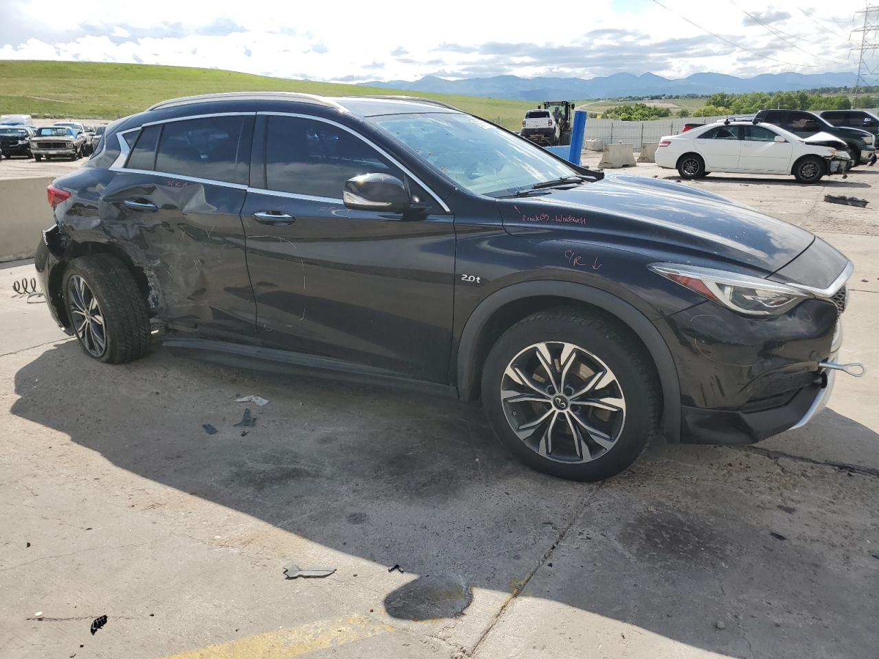 Автомобиль INFINITI QX30 BASE 2018 | GrandCar Автомобиль INFINITI QX30 BASE 2018 | GrandCar
