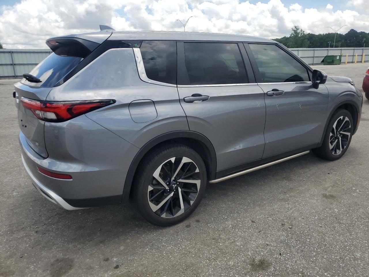 Автомобіль MITSUBISHI OUTLANDER SE 2023 | GrandCar Автомобіль MITSUBISHI OUTLANDER SE 2023 | GrandCar