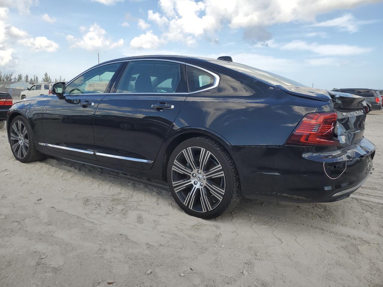 Автомобиль VOLVO S90 B6 INSCRIPTION 2022 | GrandCar Автомобиль VOLVO S90 B6 INSCRIPTION 2022 | GrandCar