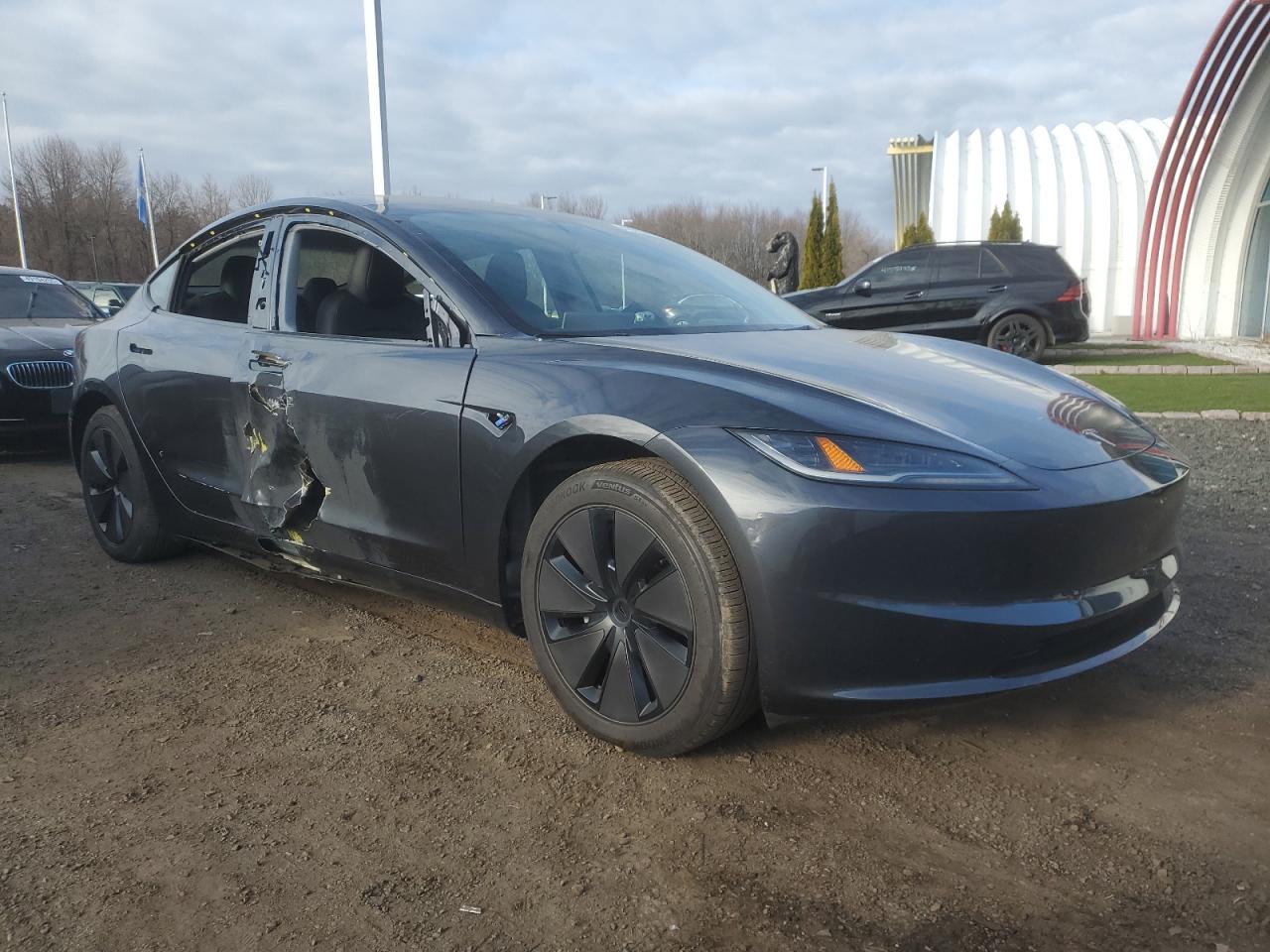 Автомобиль TESLA MODEL 3 2024 | GrandCar Автомобиль TESLA MODEL 3 2024 | GrandCar