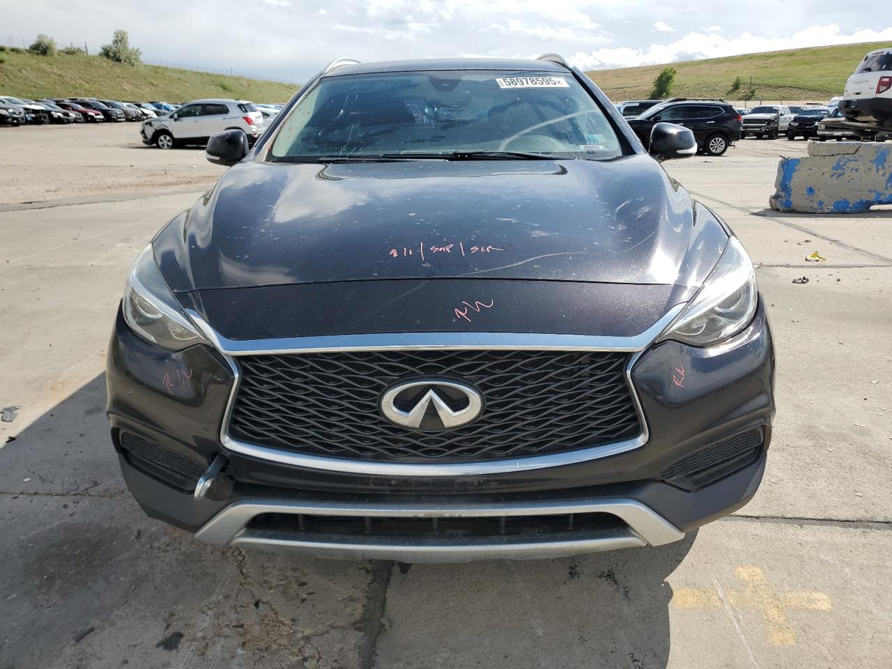 Автомобиль INFINITI QX30 BASE 2018 | GrandCar Автомобиль INFINITI QX30 BASE 2018 | GrandCar