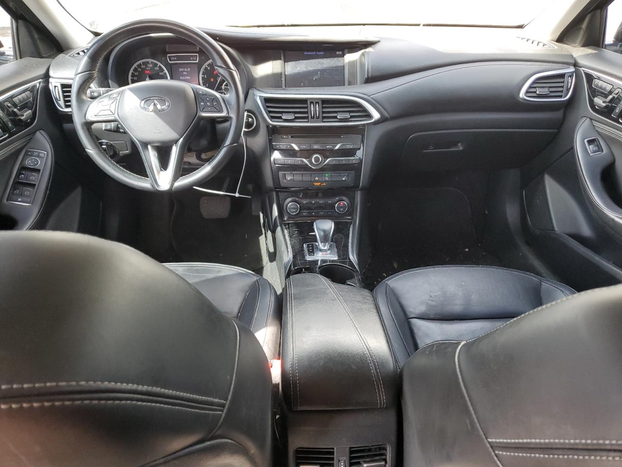 Автомобиль INFINITI QX30 BASE 2018 | GrandCar Автомобиль INFINITI QX30 BASE 2018 | GrandCar