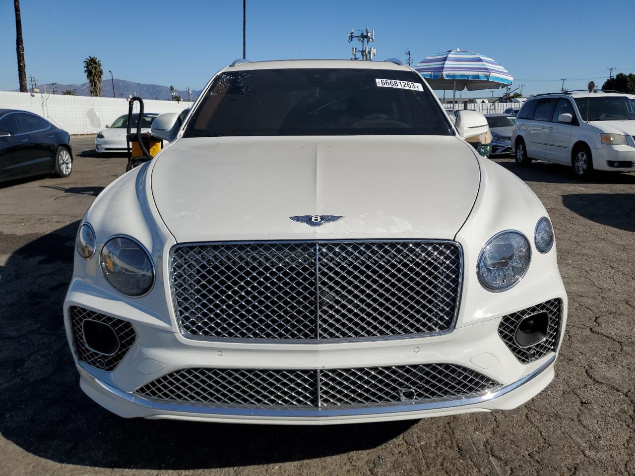 Автомобіль BENTLEY BENTAYGA 2021 | GrandCar Автомобіль BENTLEY BENTAYGA 2021 | GrandCar