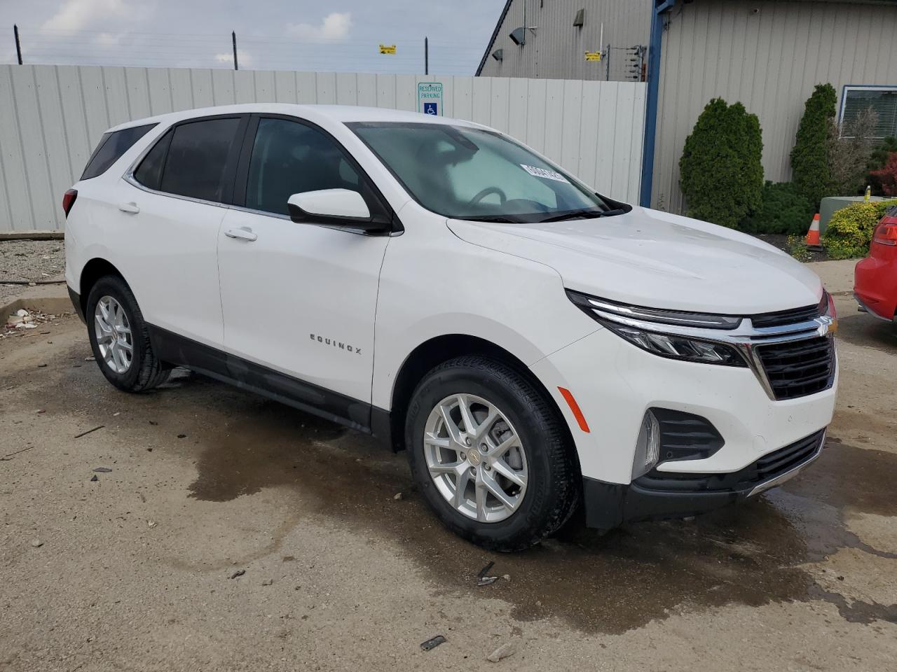 Автомобиль CHEVROLET EQUINOX LT 2022 | GrandCar Автомобиль CHEVROLET EQUINOX LT 2022 | GrandCar