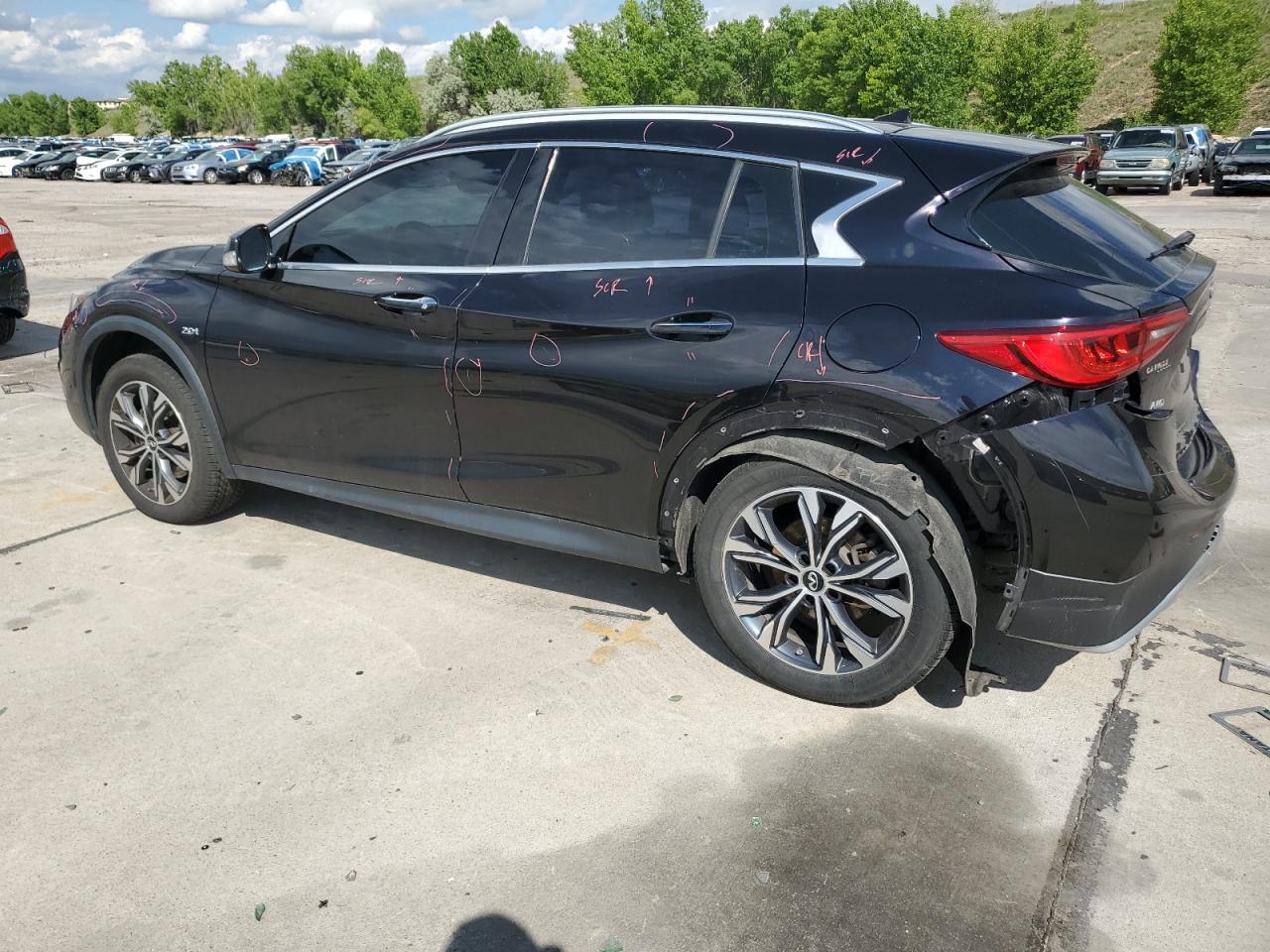 Автомобиль INFINITI QX30 BASE 2018 | GrandCar Автомобиль INFINITI QX30 BASE 2018 | GrandCar