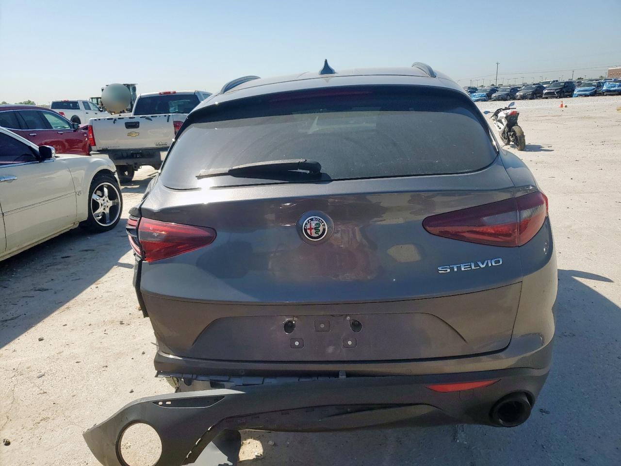 Автомобіль ALFA ROMEO STELVIO 2022 | GrandCar Автомобіль ALFA ROMEO STELVIO 2022 | GrandCar
