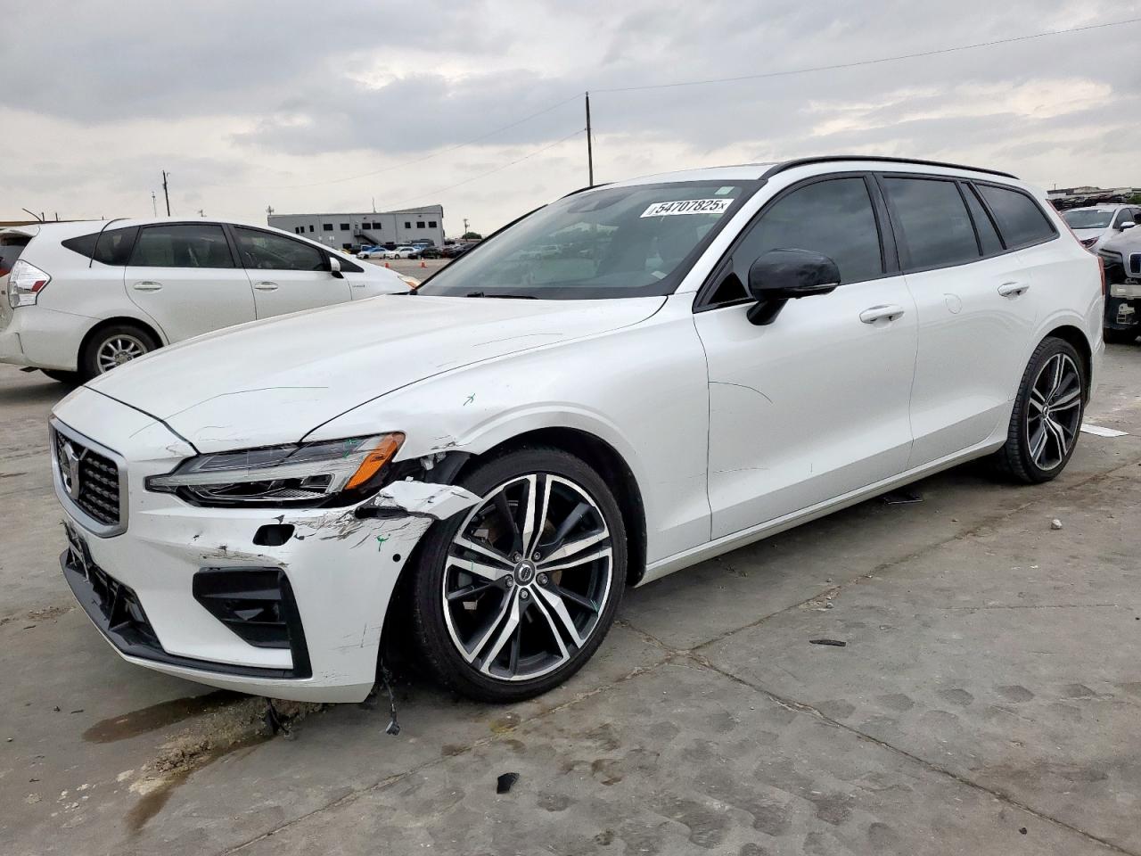 Автомобіль VOLVO V60 T5 R-DESIGN 2020 | GrandCar
