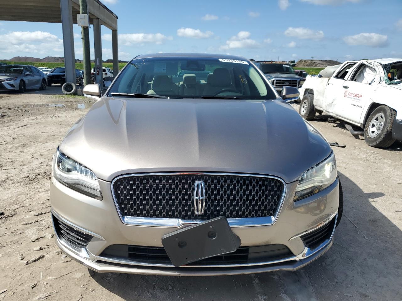 Автомобиль LINCOLN MKZ RESERVE I 2019 | GrandCar Автомобиль LINCOLN MKZ RESERVE I 2019 | GrandCar