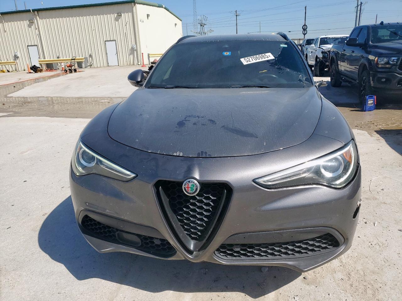 Автомобіль ALFA ROMEO STELVIO 2022 | GrandCar Автомобіль ALFA ROMEO STELVIO 2022 | GrandCar