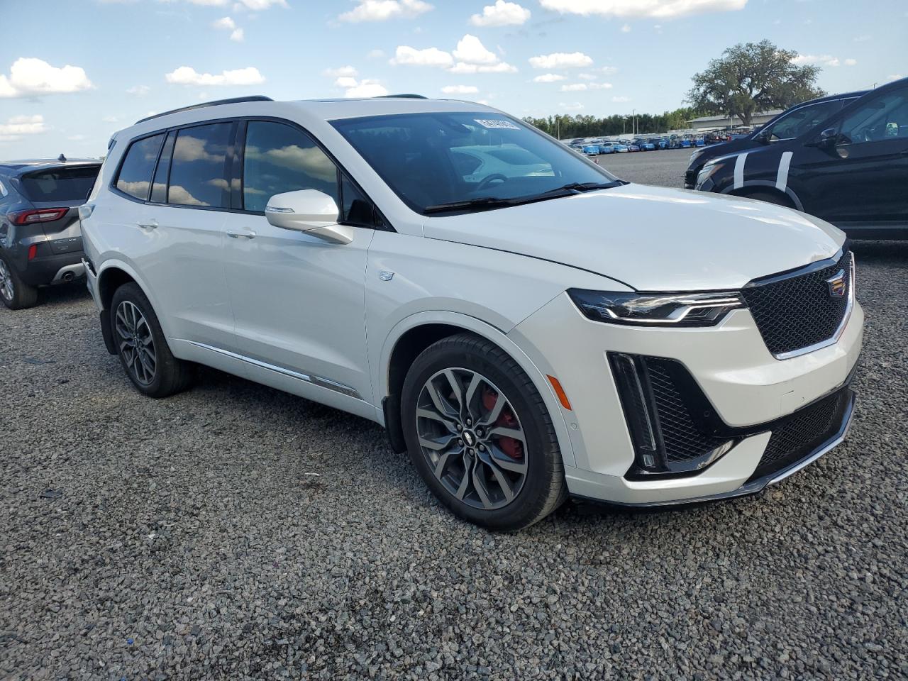 Автомобиль CADILLAC XT6 SPORT 2023 | GrandCar Автомобиль CADILLAC XT6 SPORT 2023 | GrandCar