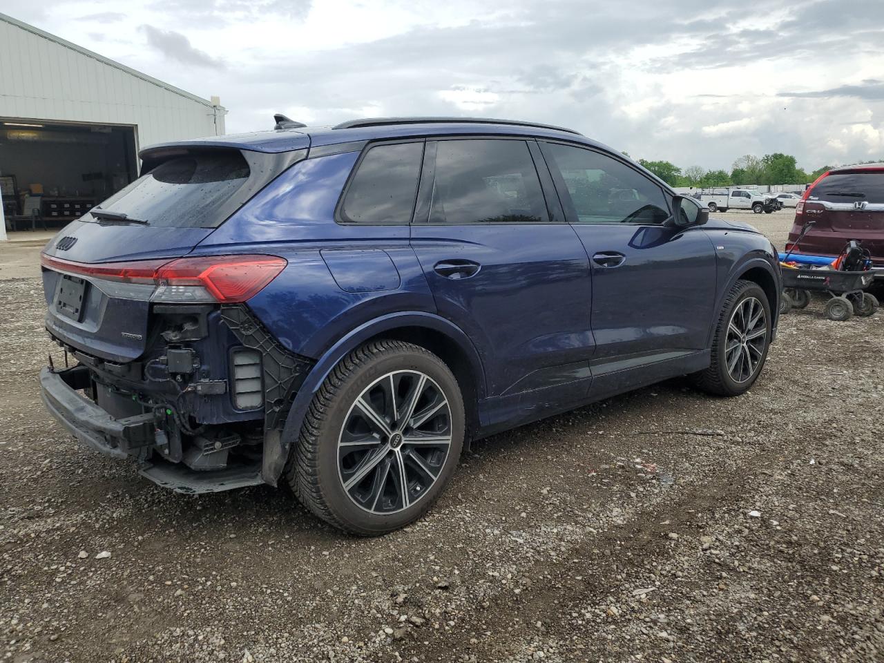 Автомобиль AUDI Q4 E-TRON PREMIUM PLUS S-LINE 2022 | GrandCar Автомобиль AUDI Q4 E-TRON PREMIUM PLUS S-LINE 2022 | GrandCar