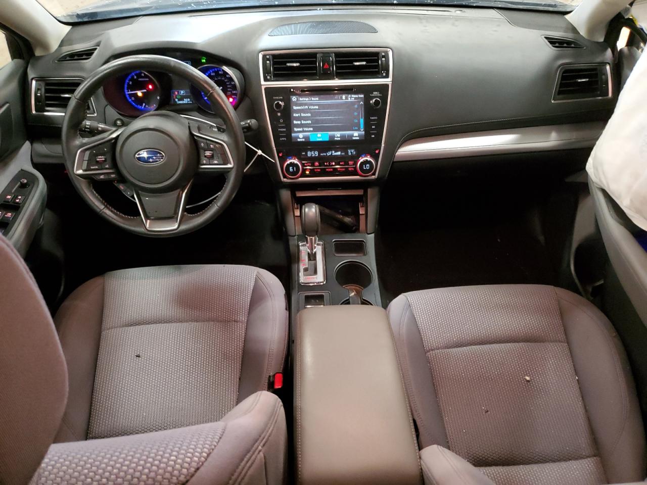Автомобиль SUBARU OUTBACK 2.5I PREMIUM 2018 | GrandCar Автомобиль SUBARU OUTBACK 2.5I PREMIUM 2018 | GrandCar