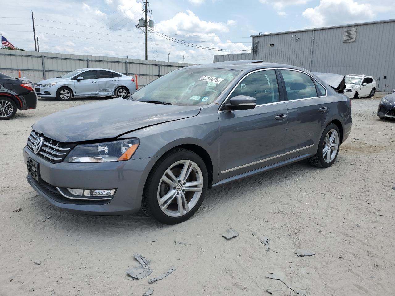 Автомобиль VOLKSWAGEN PASSAT SE 2015 | GrandCar
