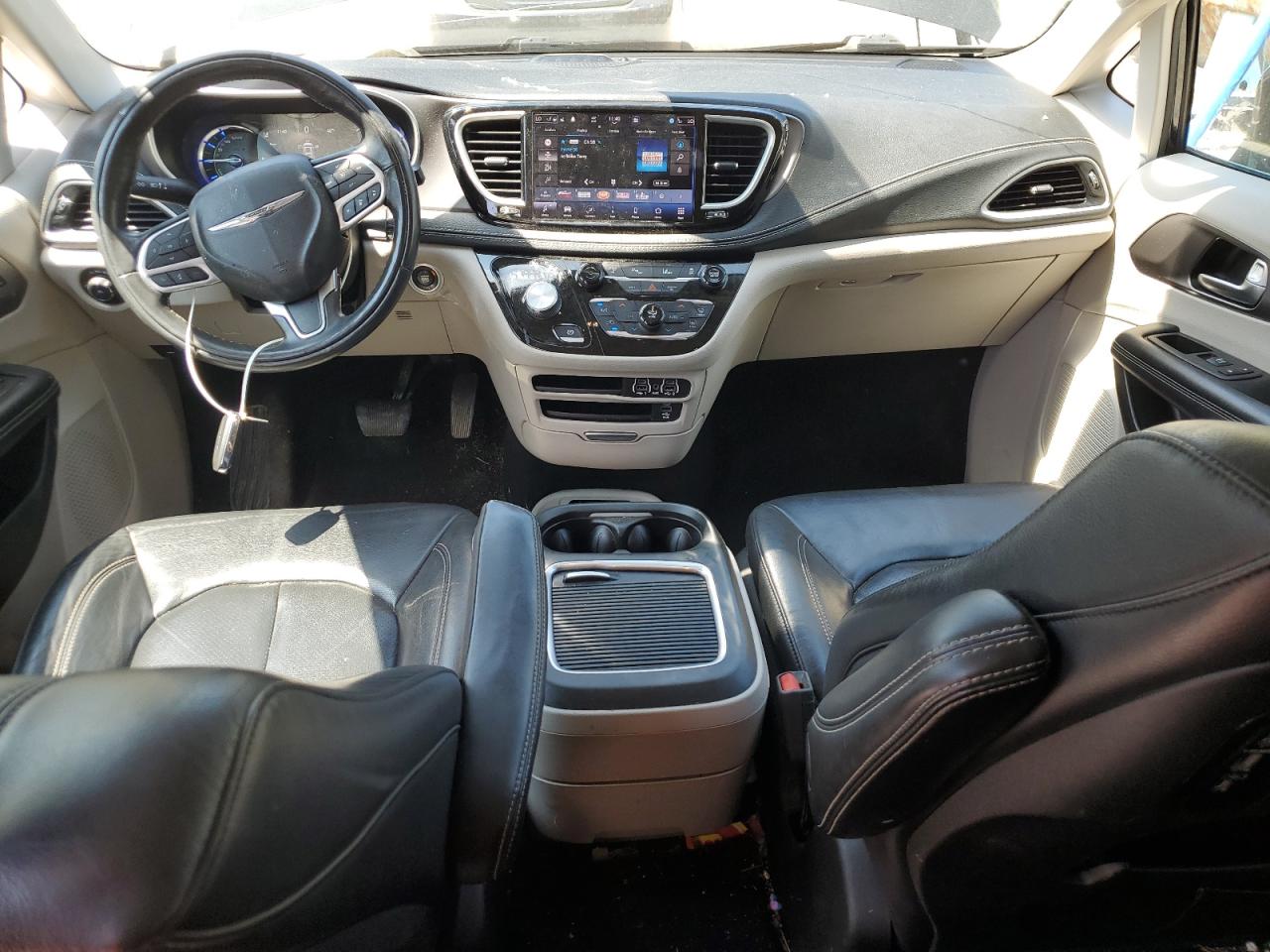 Автомобиль CHRYSLER PACIFICA HYBRID TOURING L 2022 | GrandCar Автомобиль CHRYSLER PACIFICA HYBRID TOURING L 2022 | GrandCar
