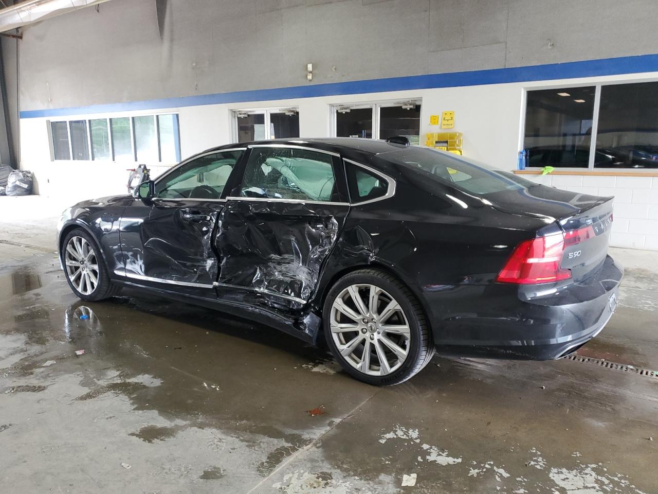 Автомобиль VOLVO S90 T8 INSCRIPTION 2018 | GrandCar Автомобиль VOLVO S90 T8 INSCRIPTION 2018 | GrandCar
