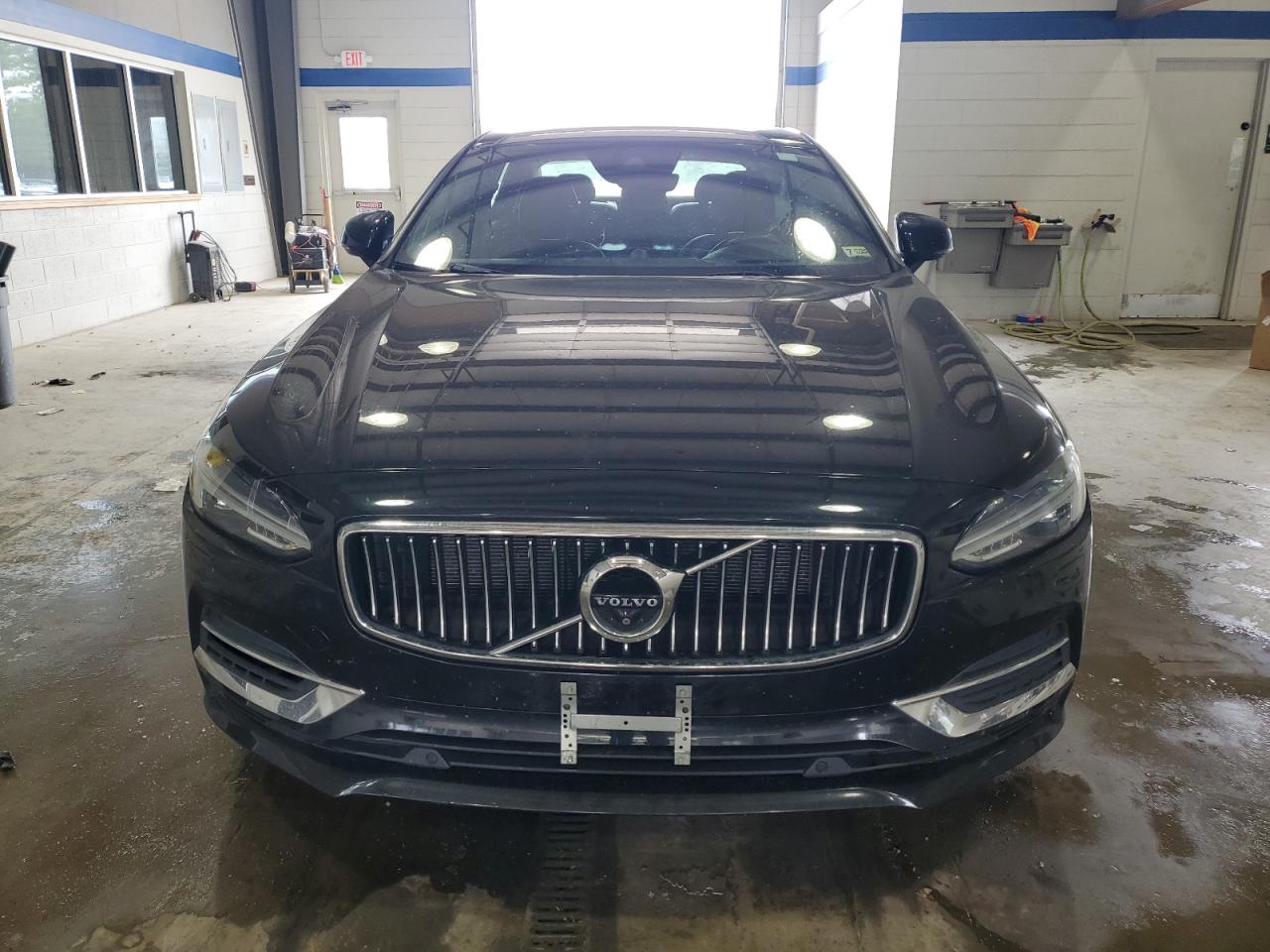 Автомобиль VOLVO S90 T8 INSCRIPTION 2018 | GrandCar Автомобиль VOLVO S90 T8 INSCRIPTION 2018 | GrandCar
