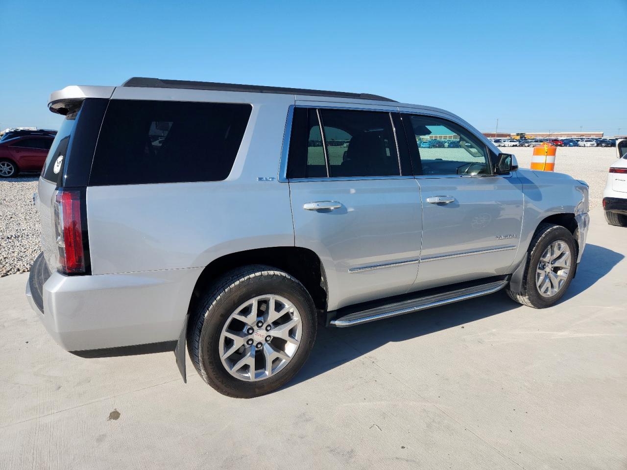 Автомобиль GMC YUKON SLT 2018 | GrandCar Автомобиль GMC YUKON SLT 2018 | GrandCar